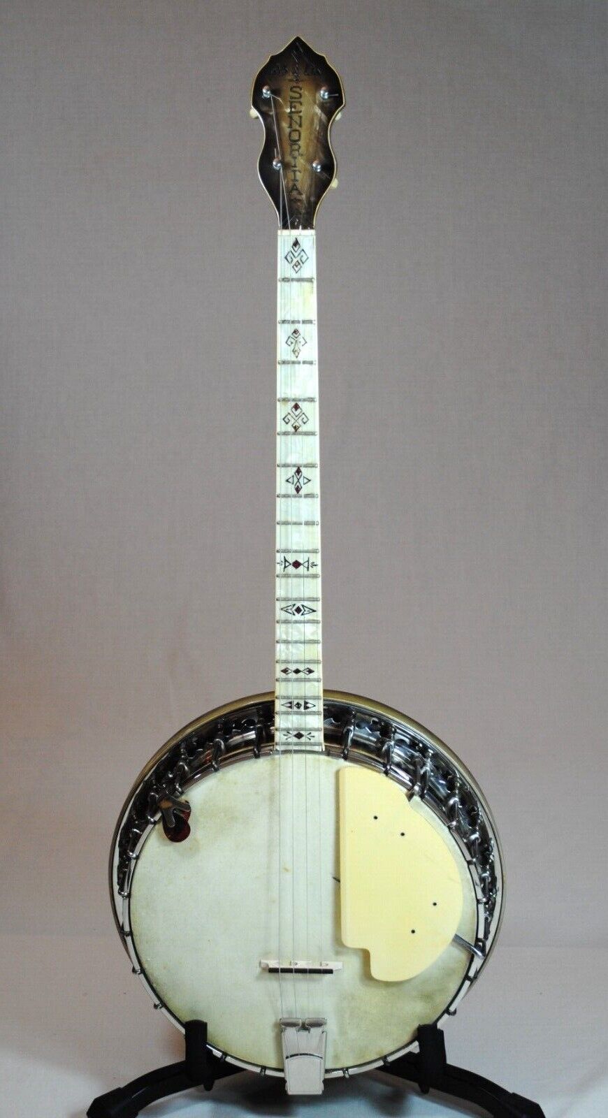 B&d Senorita 4-string Tenor Banjo Ca. 1942/'43. V/g Cond. Gretsch Pearloid Model
